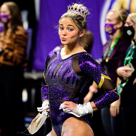 hottest olivia dunne pics|11 Glamorous Photos of LSU Star Gymnast Olivia。